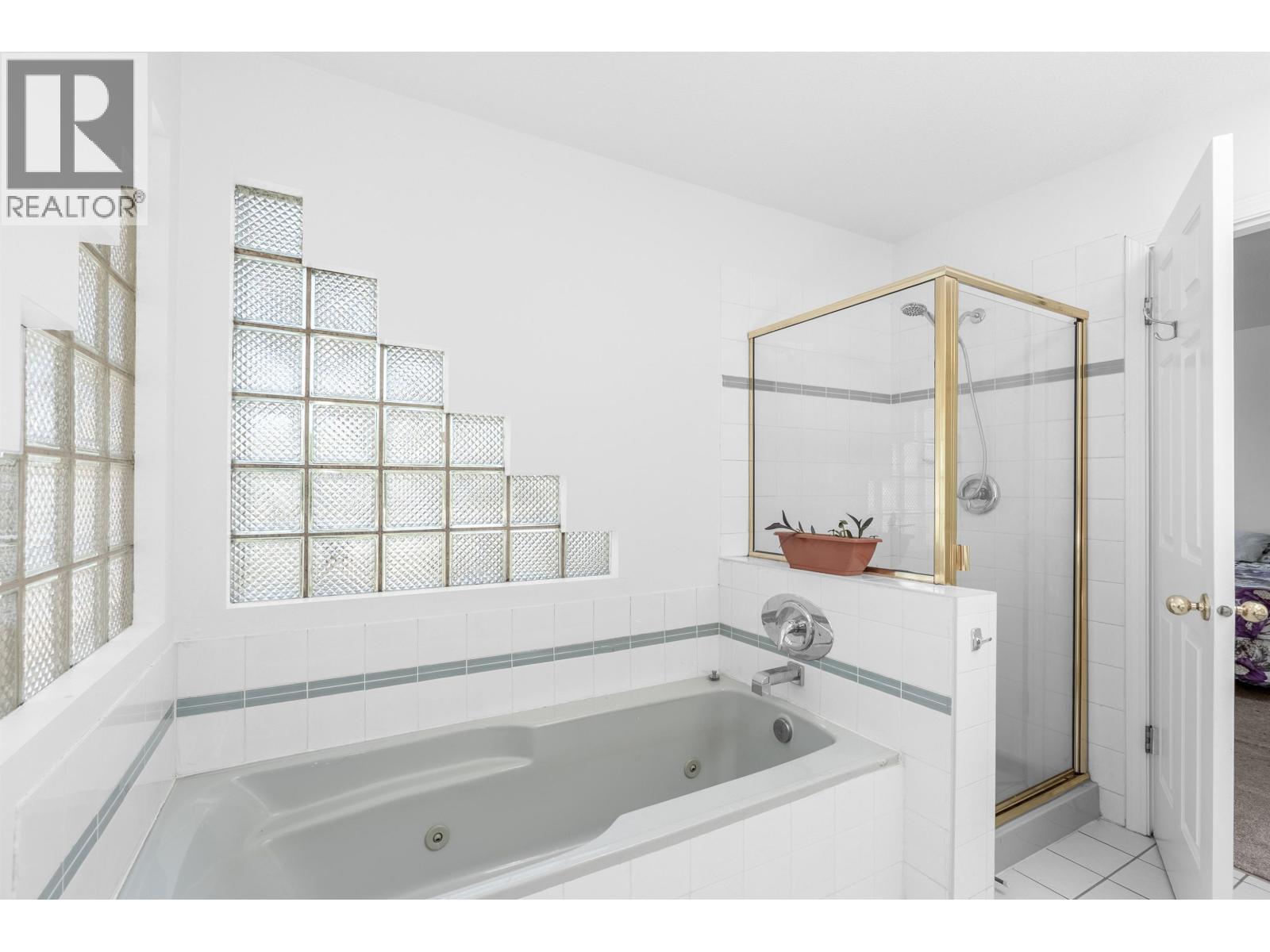 12 1872 HARBOUR STREET, Port Coquitlam