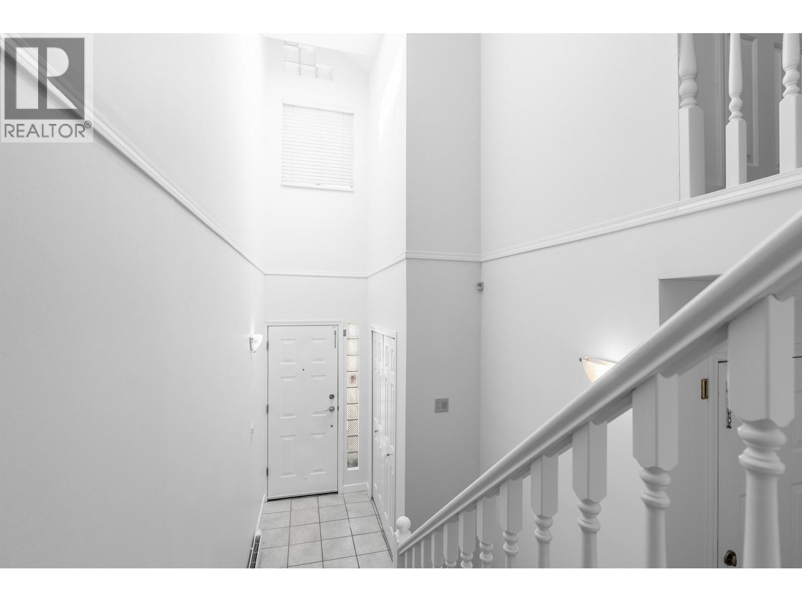 12 1872 HARBOUR STREET, Port Coquitlam