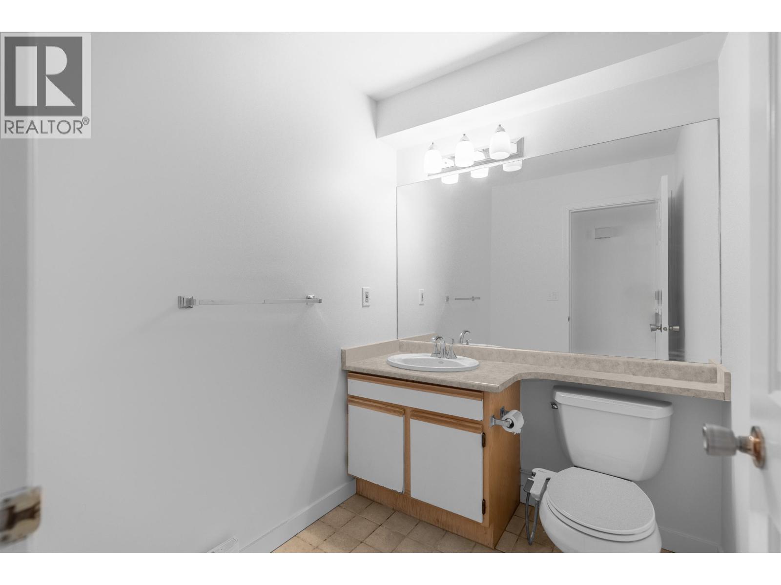 12 1872 HARBOUR STREET, Port Coquitlam