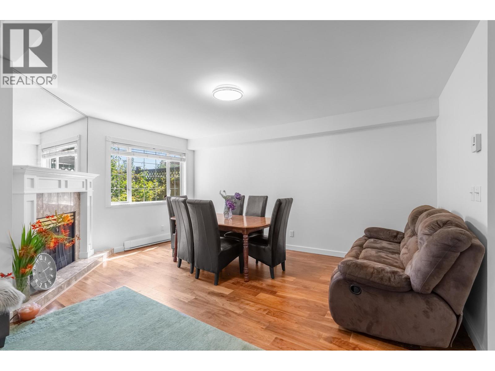 12 1872 HARBOUR STREET, Port Coquitlam