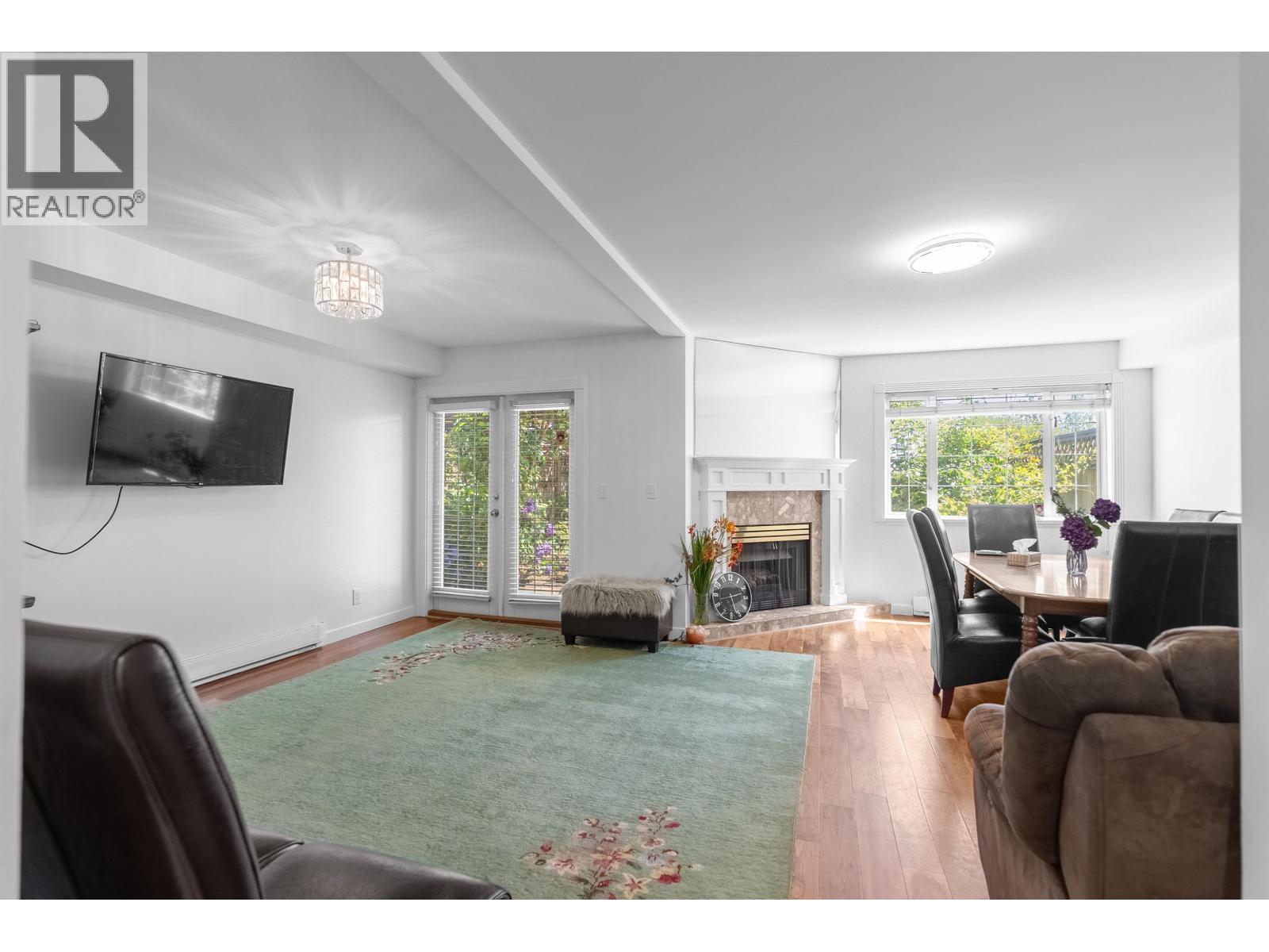 12 1872 HARBOUR STREET, Port Coquitlam