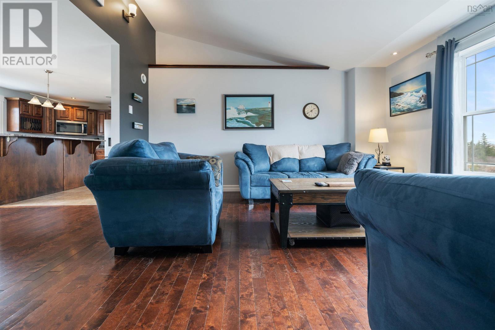 Property 5 of 45 of 15319 7 Highway