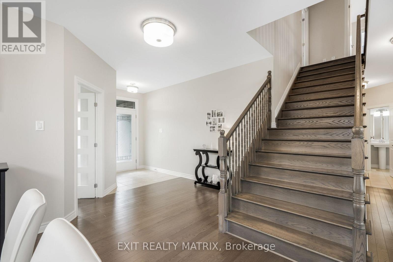 700 NAMUR STREET — photo 6
