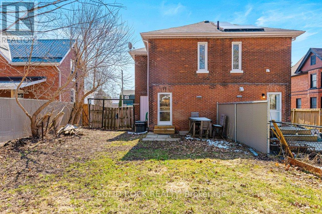 Privacy fence between homes at rear