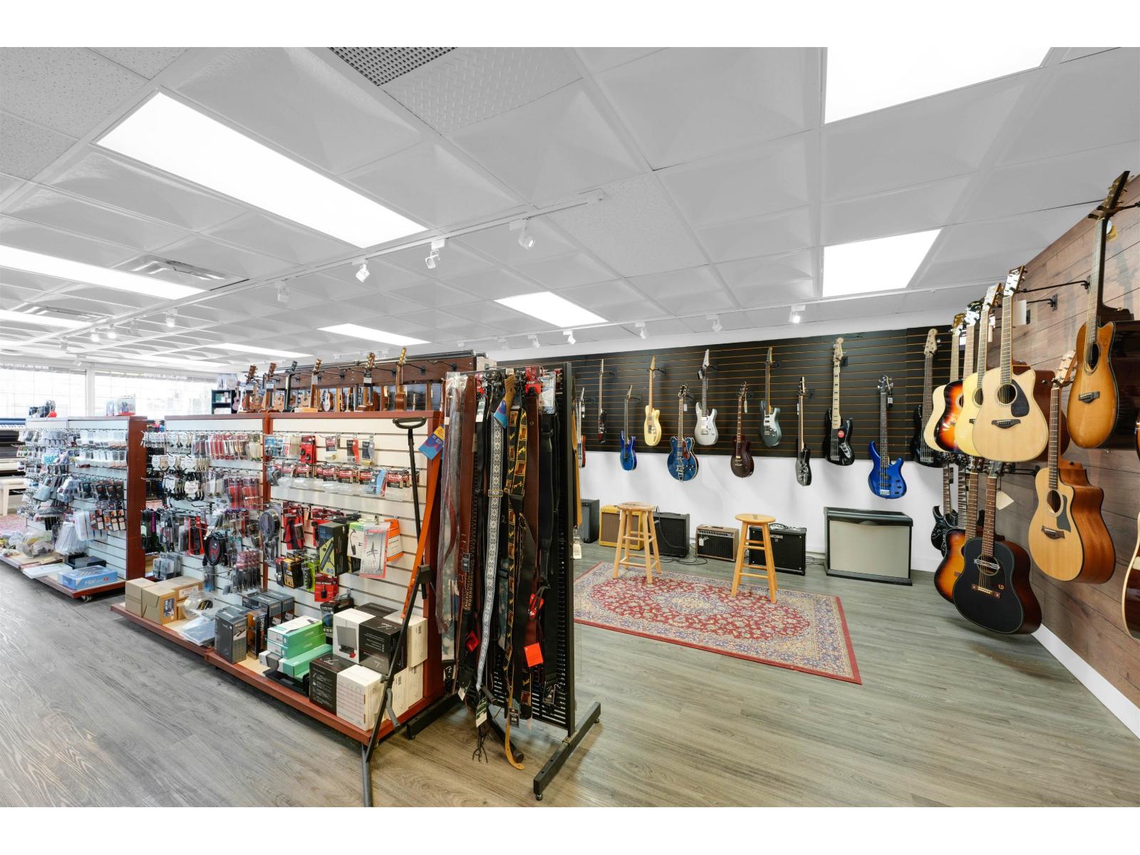 1333 JOHNSTON ROAD, White Rock