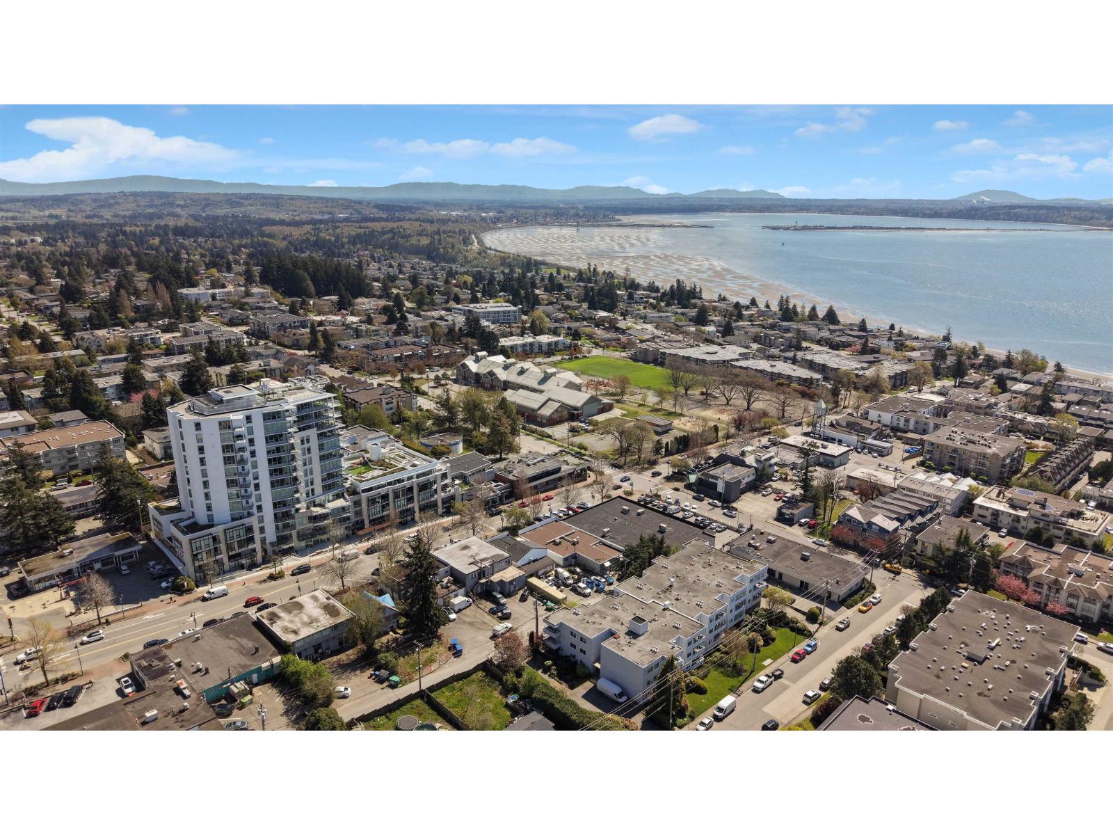 1333 JOHNSTON ROAD, White Rock
