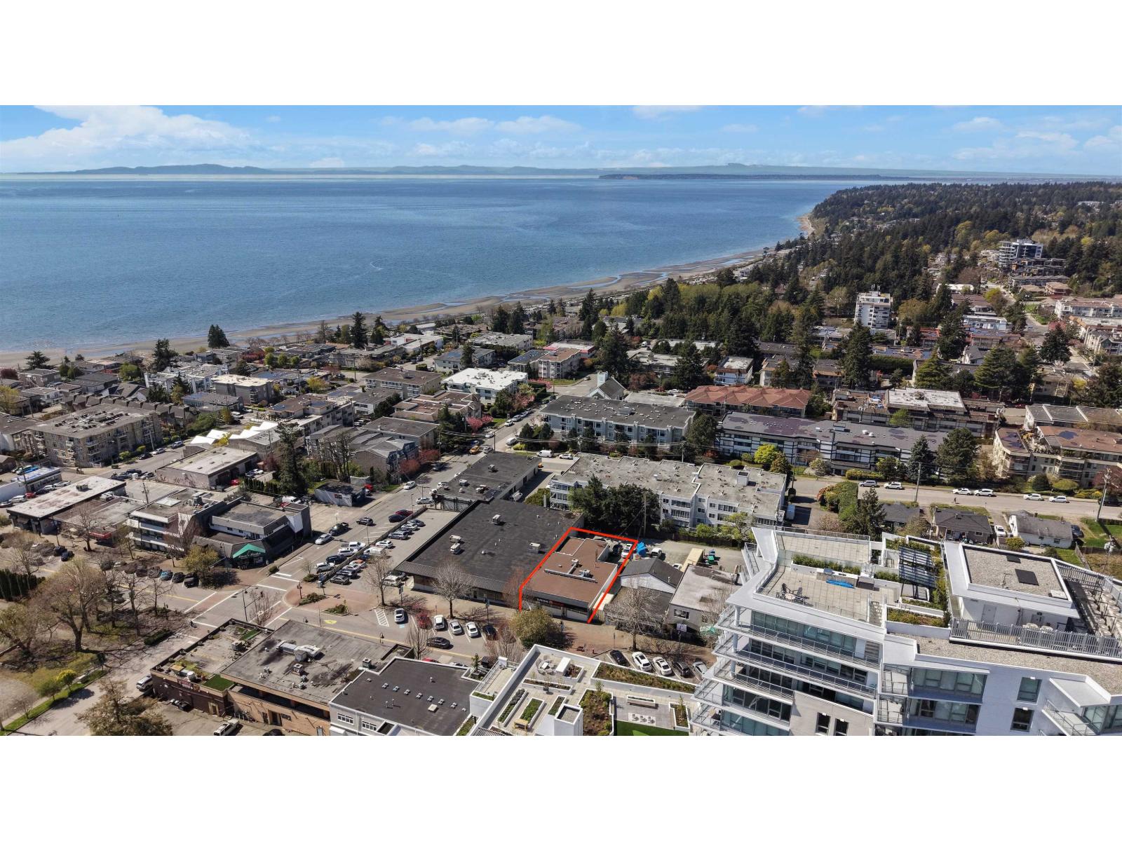 1333 JOHNSTON ROAD, White Rock
