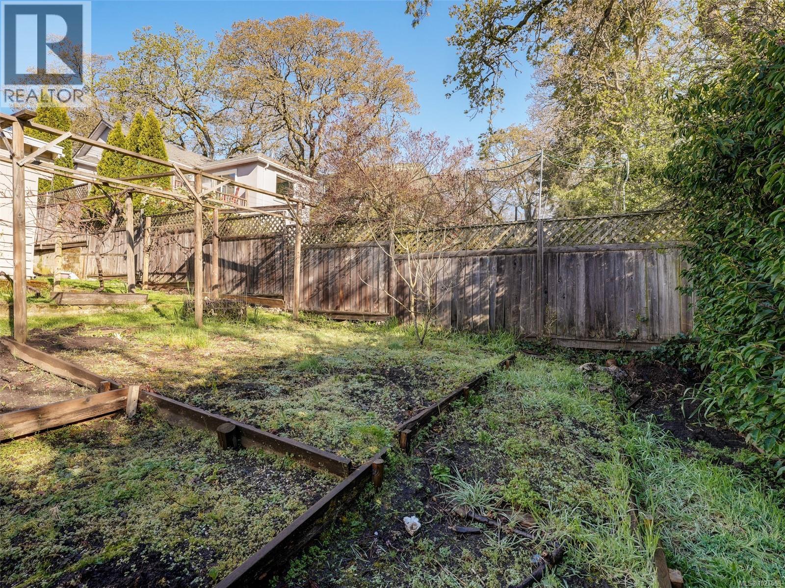 3551 DONCASTER DR - 29