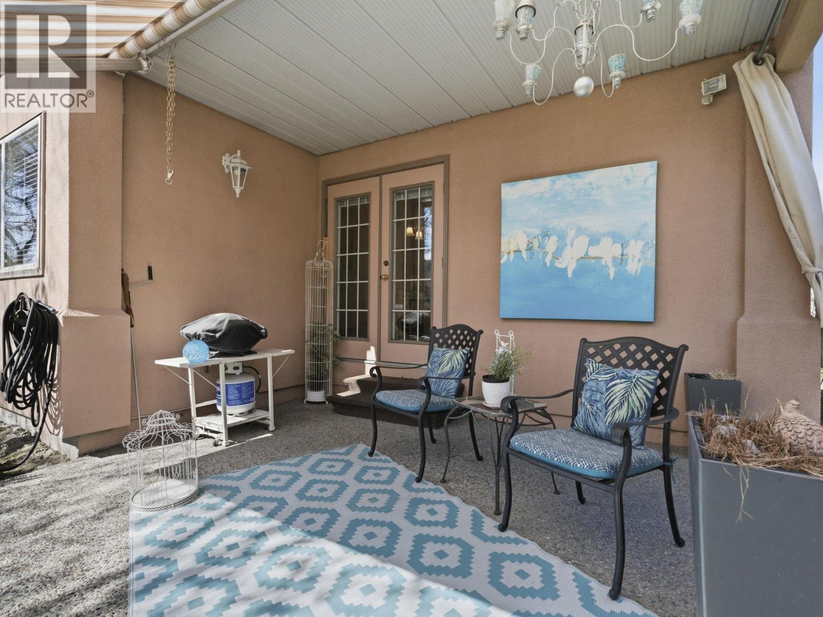 #116 650 Lexington Drive Unit# 116 - 21