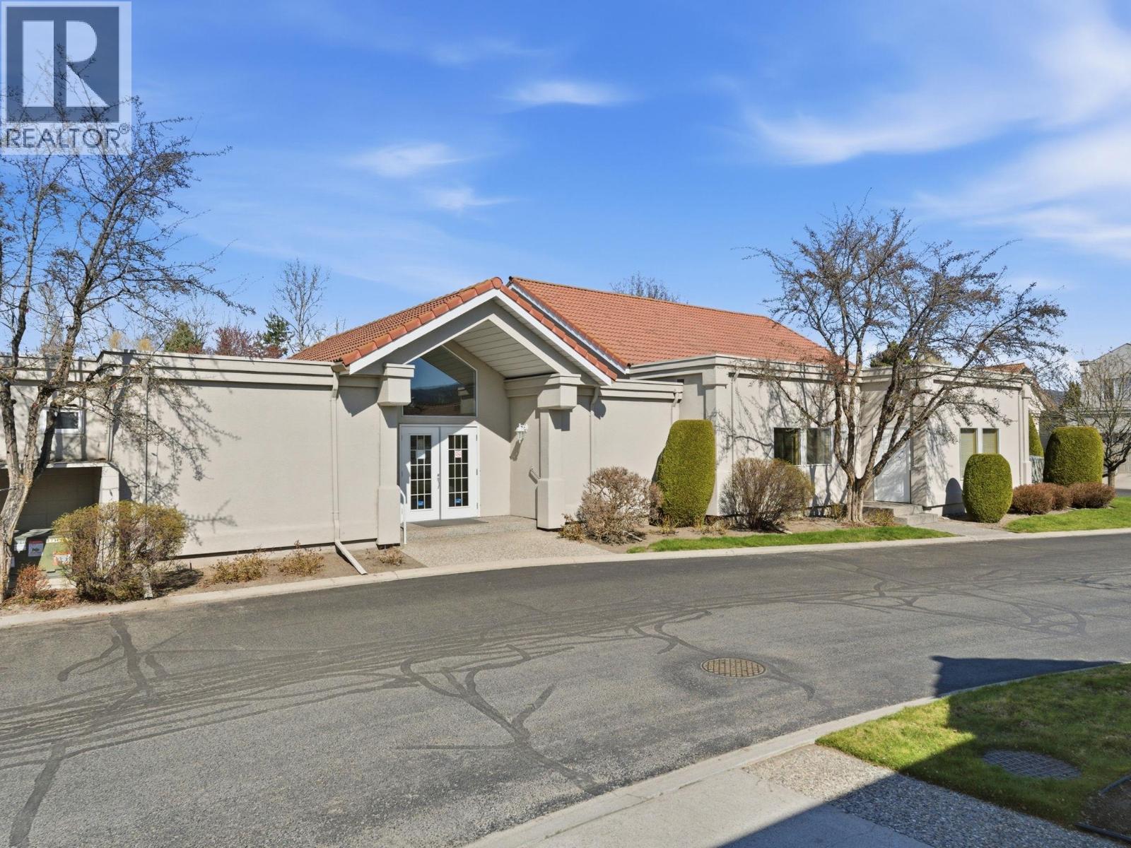 #116 650 Lexington Drive Unit# 116 - 25