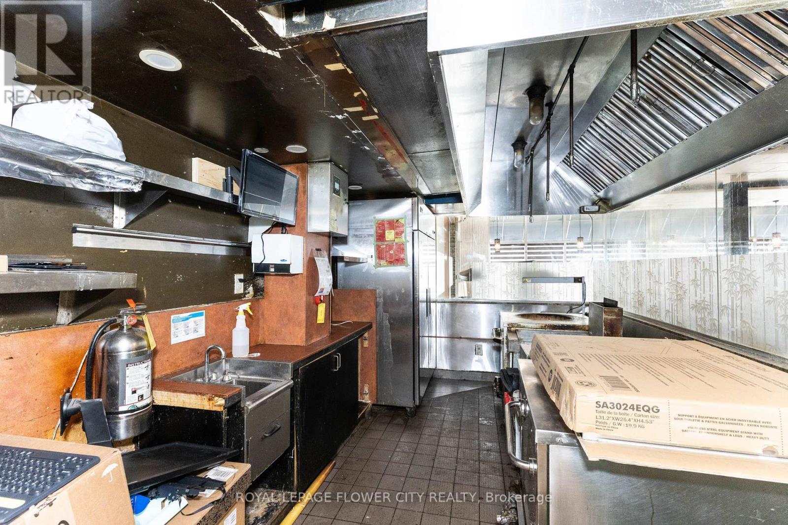Live Kitchen 10' hood