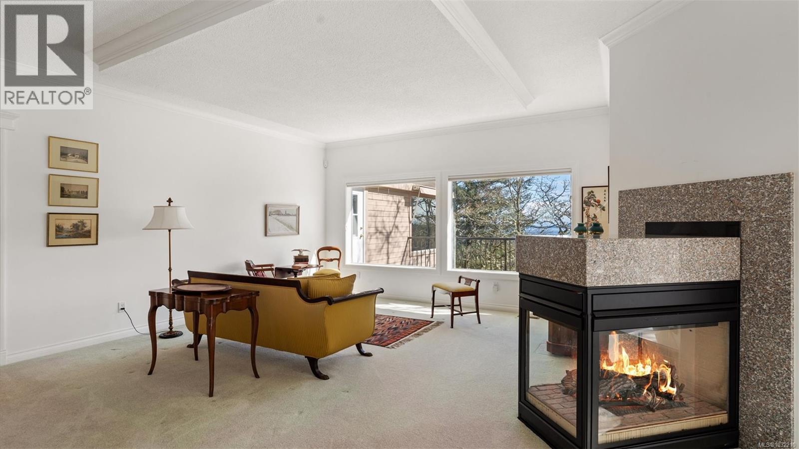  928 Cobblestone Lane, Saanich