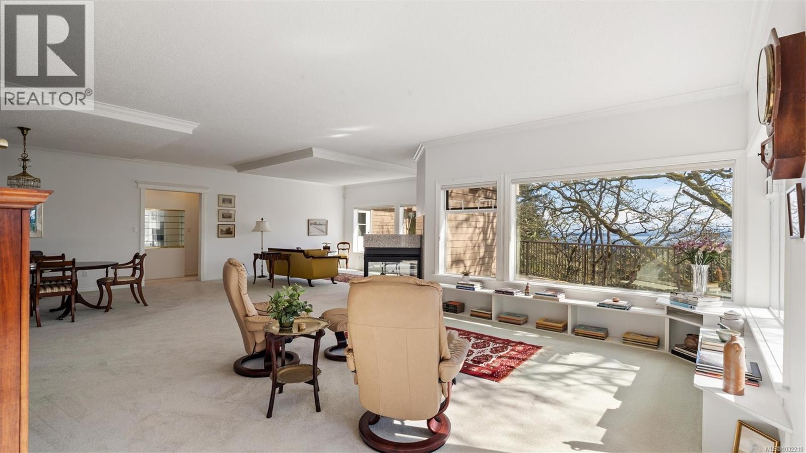  928 Cobblestone Lane, Saanich