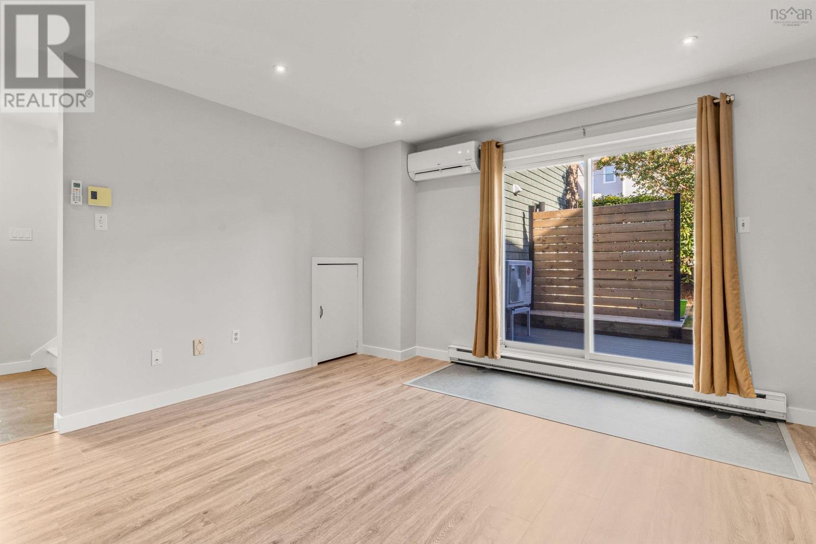 Property 26 of 48 of 5899 Gainsborough Place