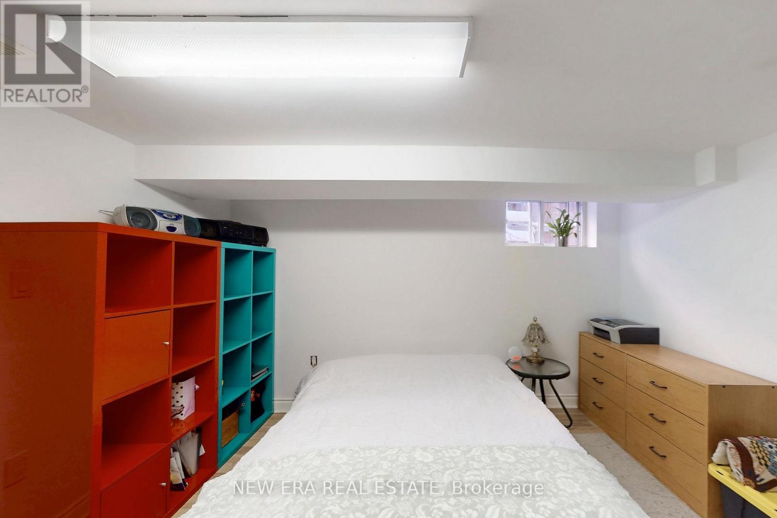 80 RENFIELD STREET - 27