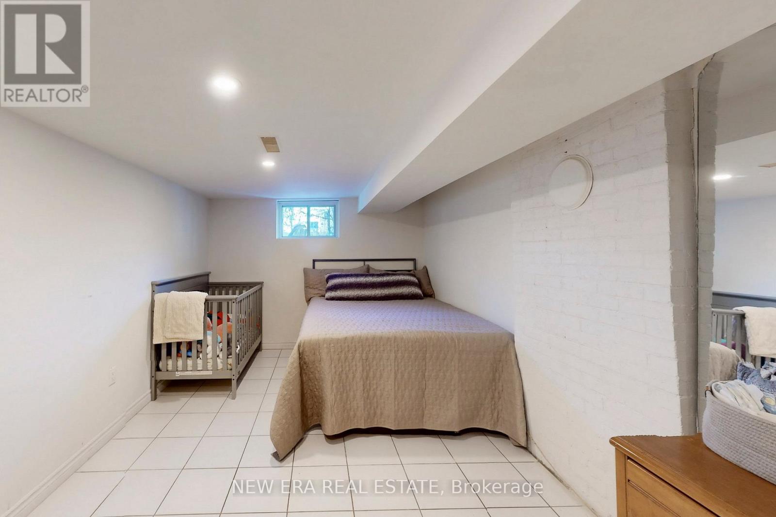 80 RENFIELD STREET - 30
