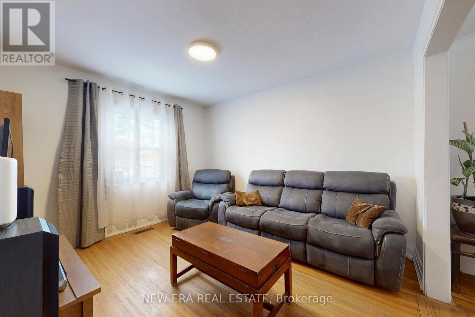 80 RENFIELD STREET - 4