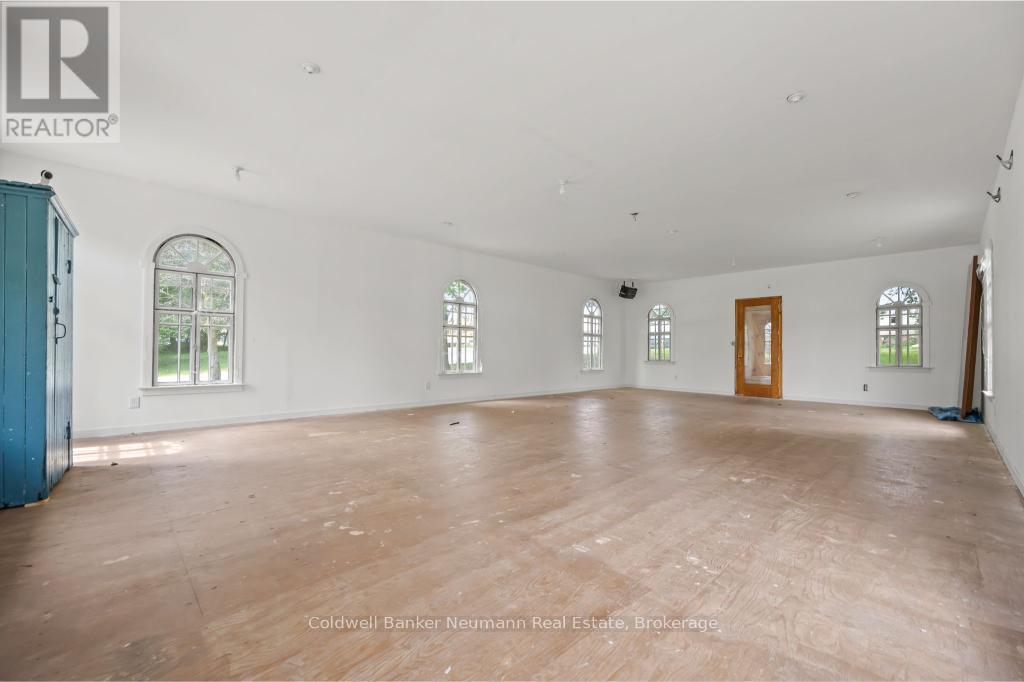 52 BROCK ROAD S - 26