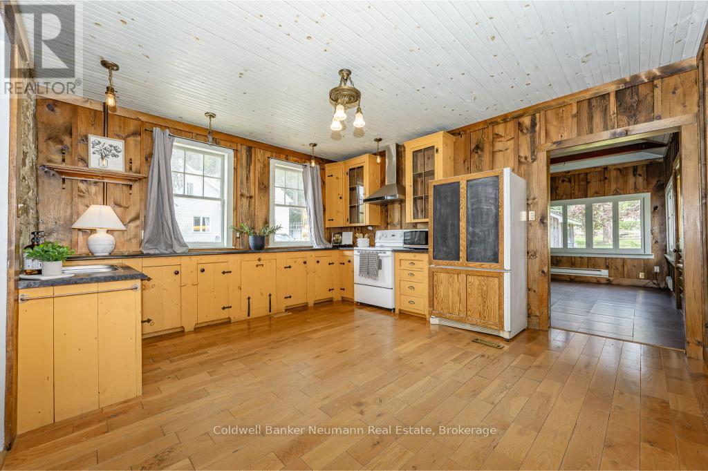 52 BROCK ROAD S - 14