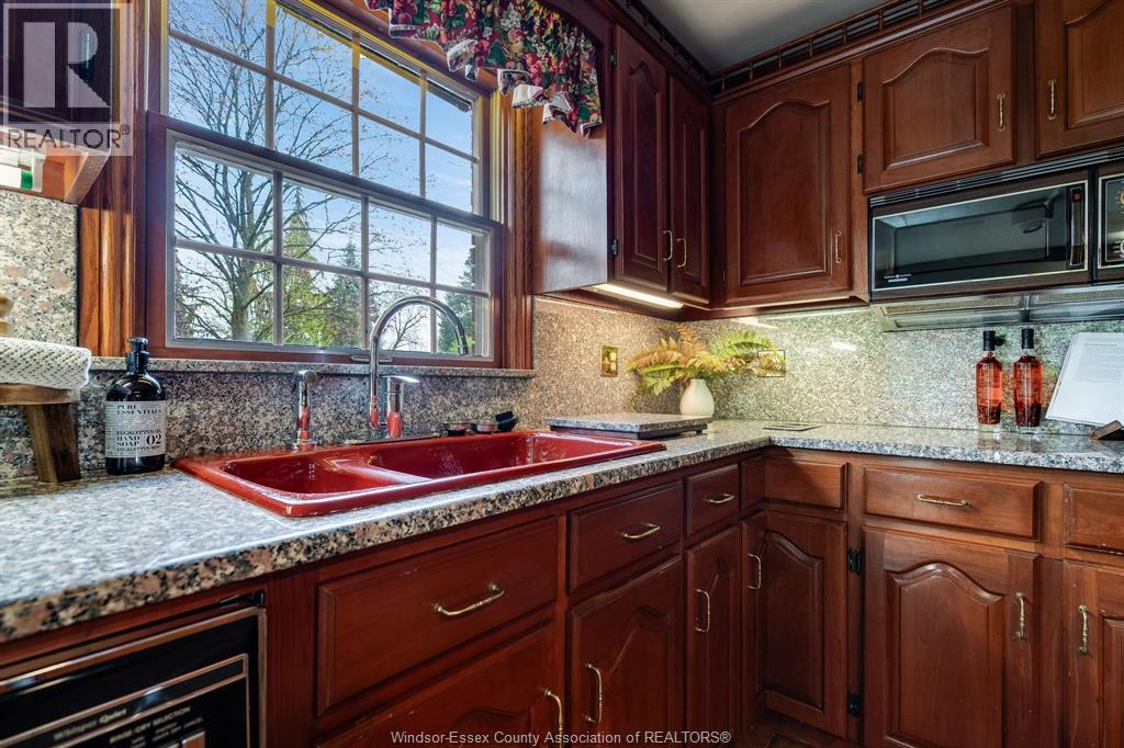 850 North Talbot ROAD - 16