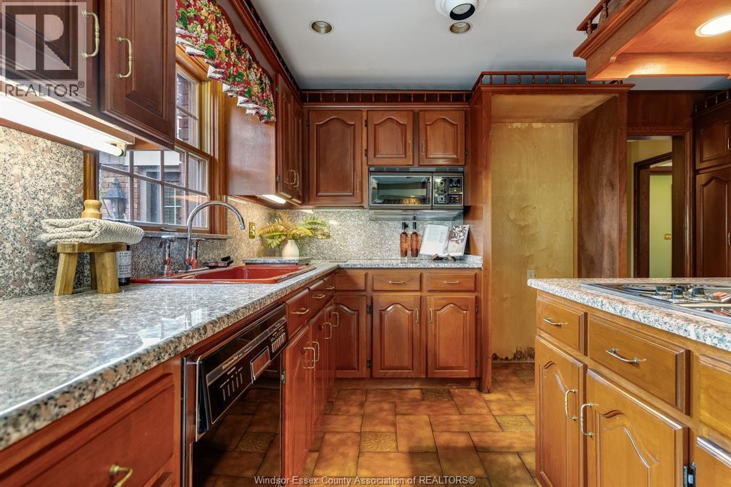 850 North Talbot ROAD - 17