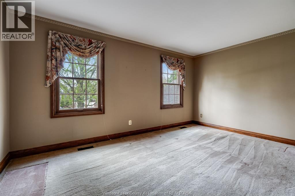 850 North Talbot ROAD - 32