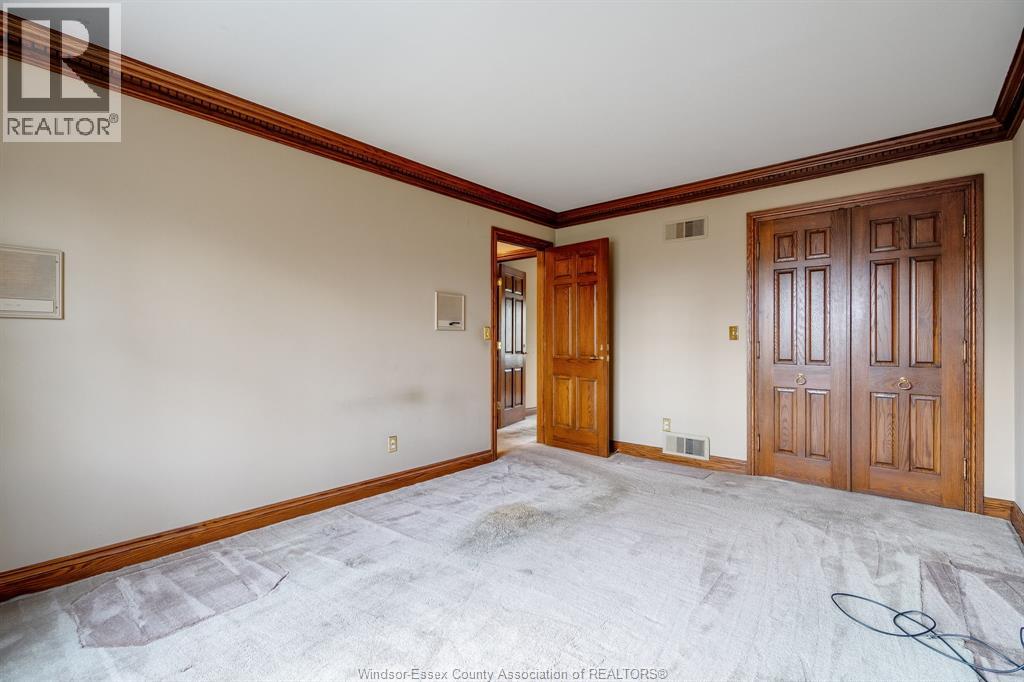 850 North Talbot ROAD - 35