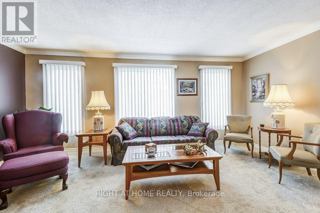 126 GLENARIFF DRIVE - 6