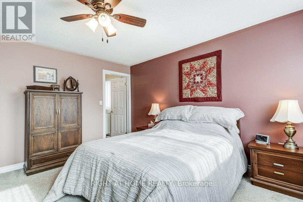 126 GLENARIFF DRIVE - 21