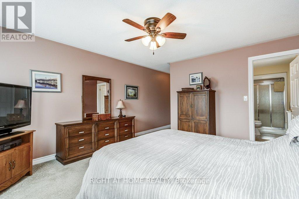 126 GLENARIFF DRIVE - 22