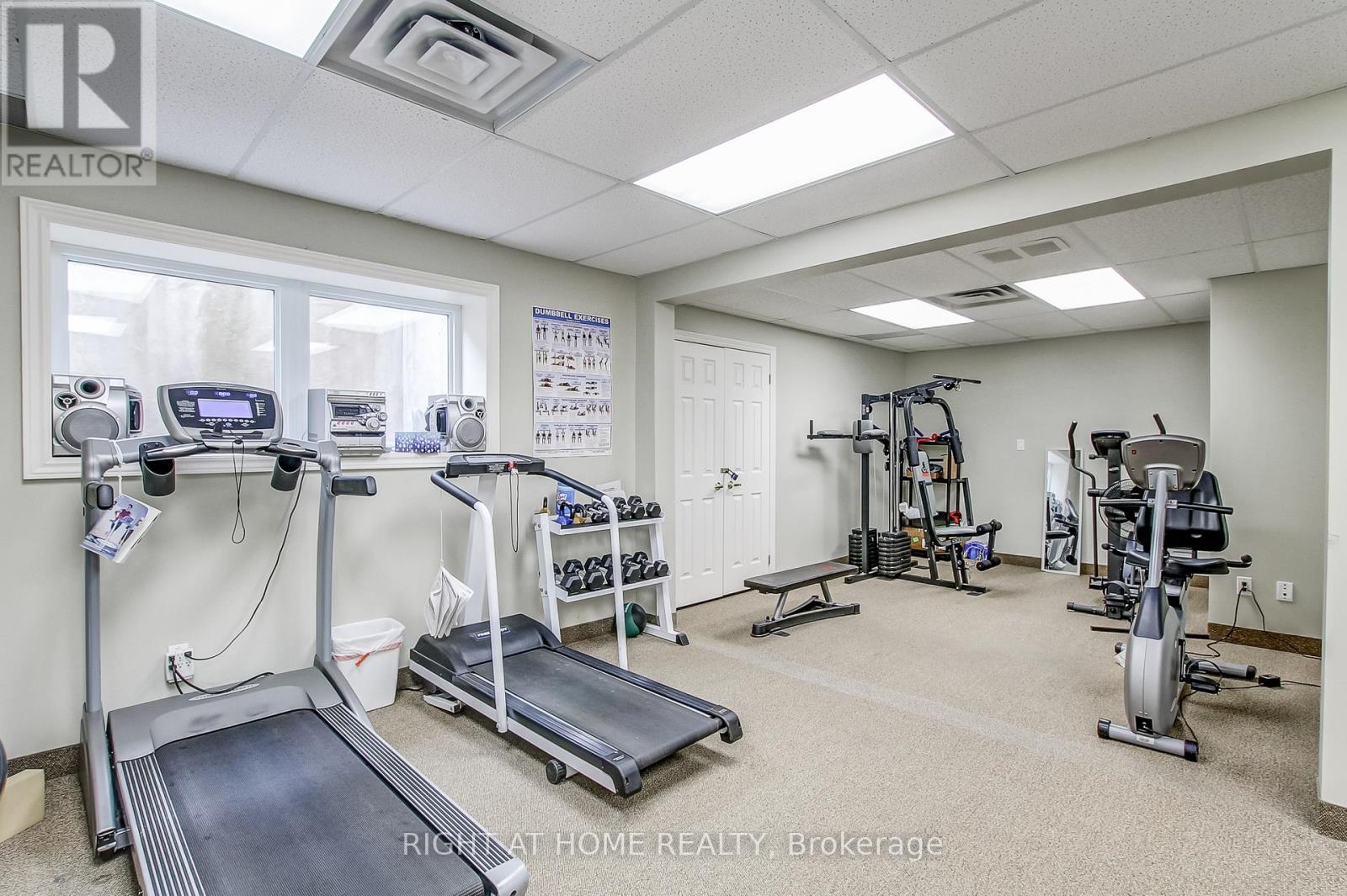 126 GLENARIFF DRIVE - 42