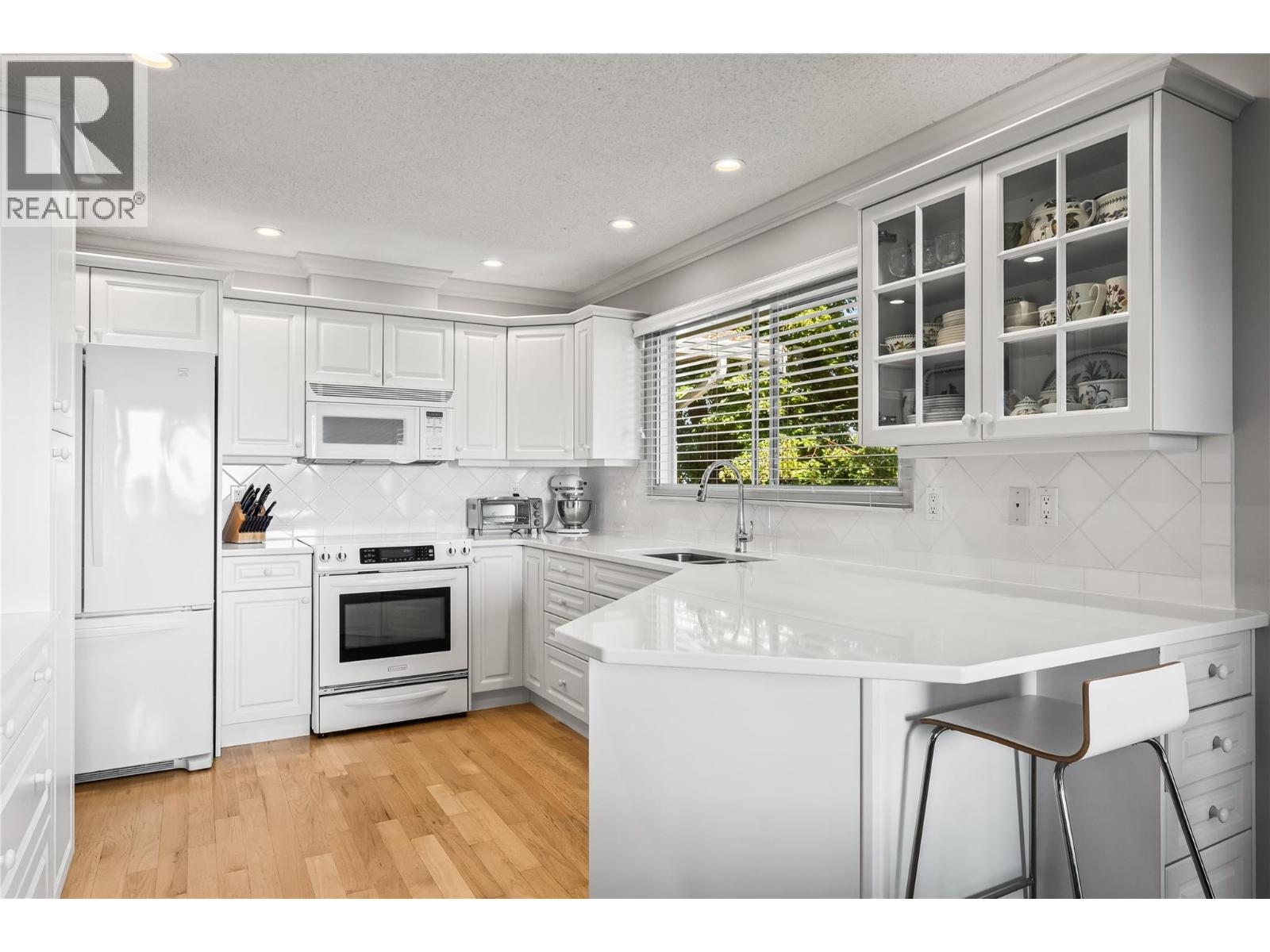  2919 Collens Hill Road, Kelowna