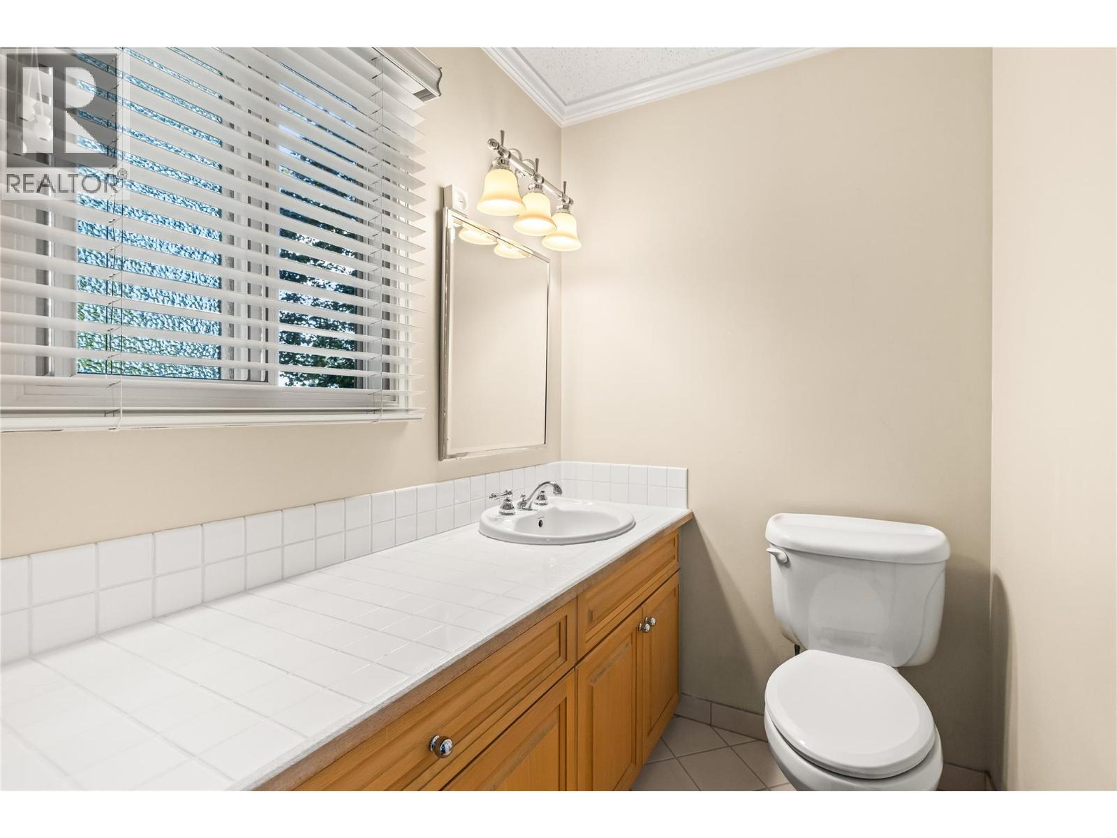  2919 Collens Hill Road, Kelowna