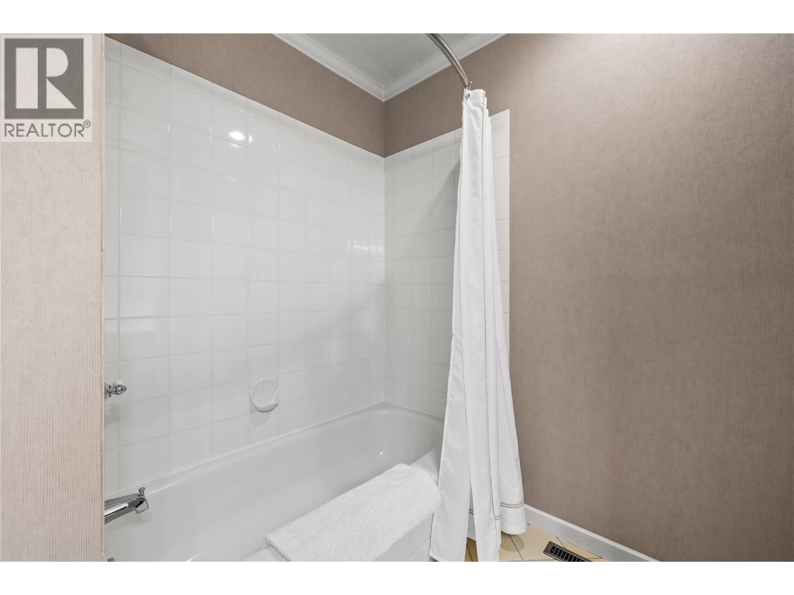  2919 Collens Hill Road, Kelowna