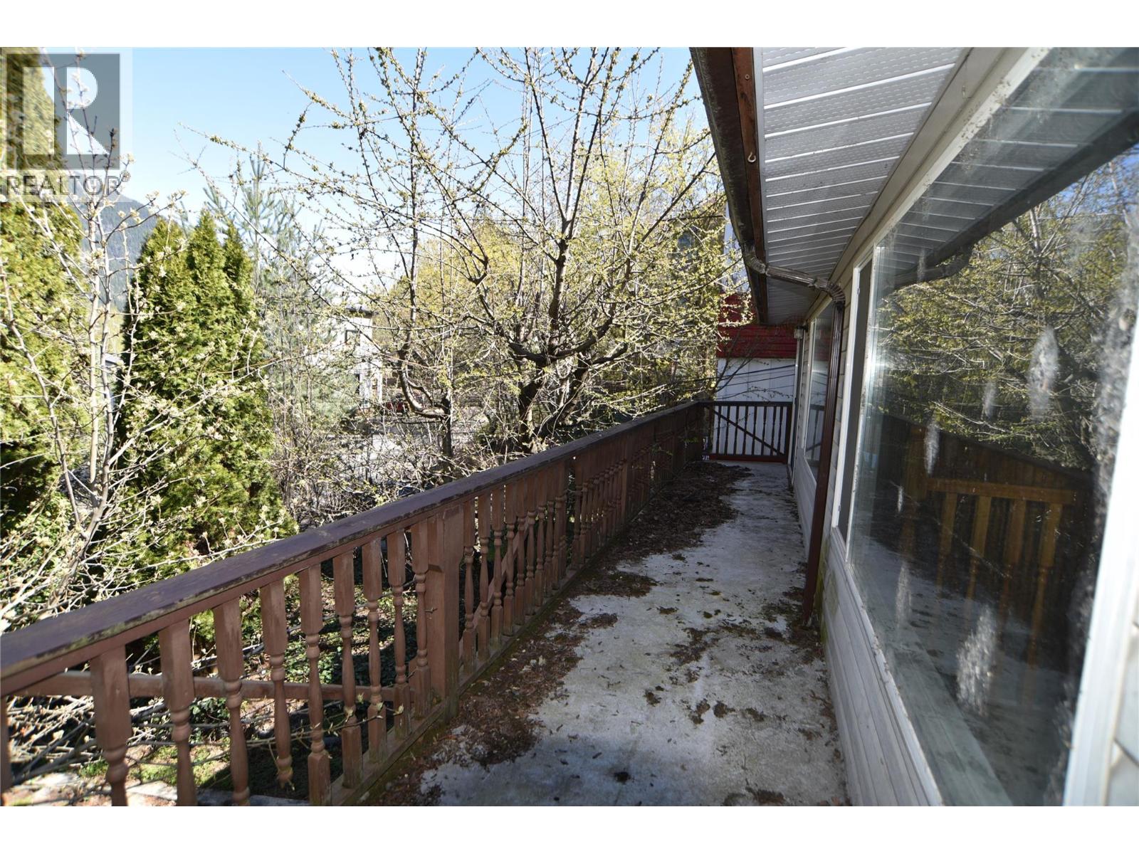 909 Edgewood Avenue - 29