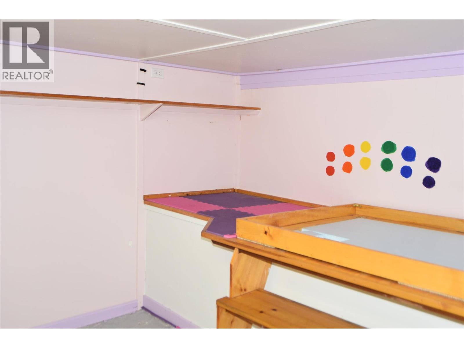 909 Edgewood Avenue - 34