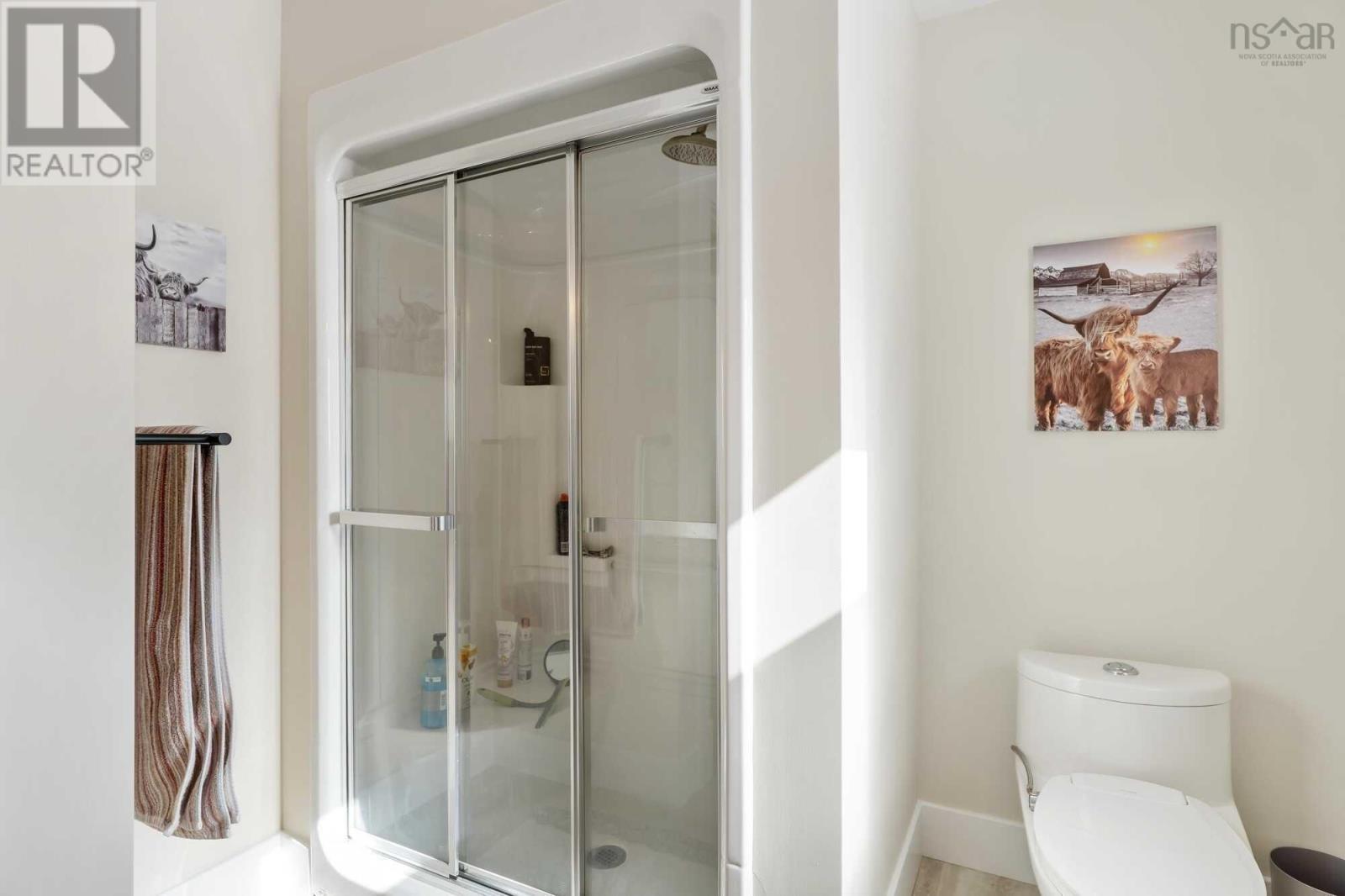 Property 14 of 20 of 472 Alexander MacKenzie Road