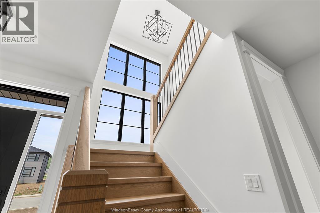 650 SUMMIT STREET - 25
