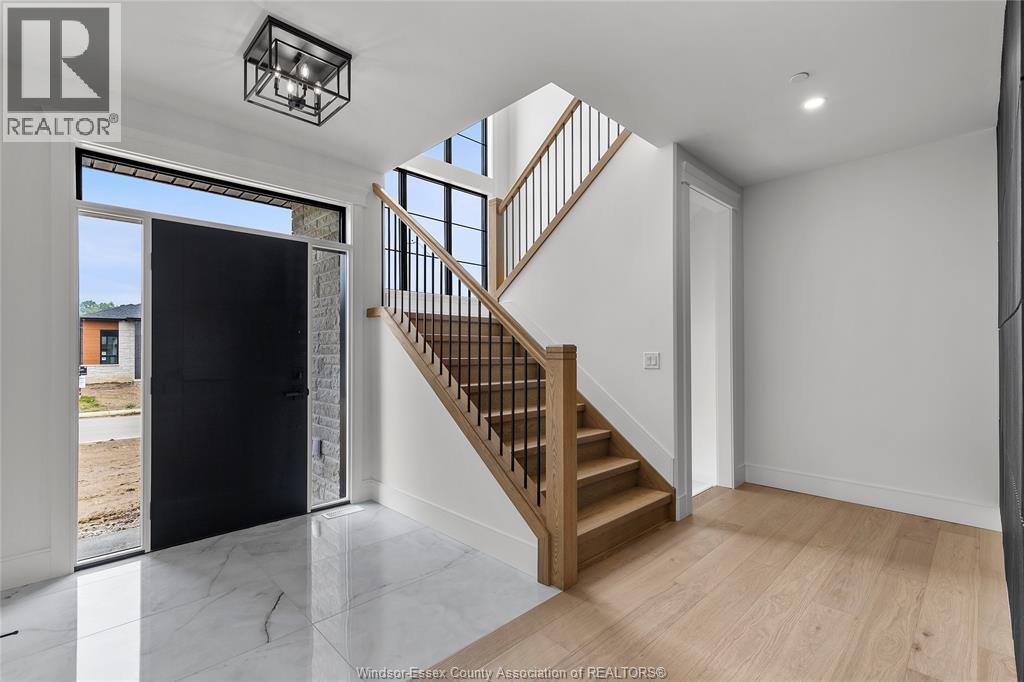 650 SUMMIT STREET - 5