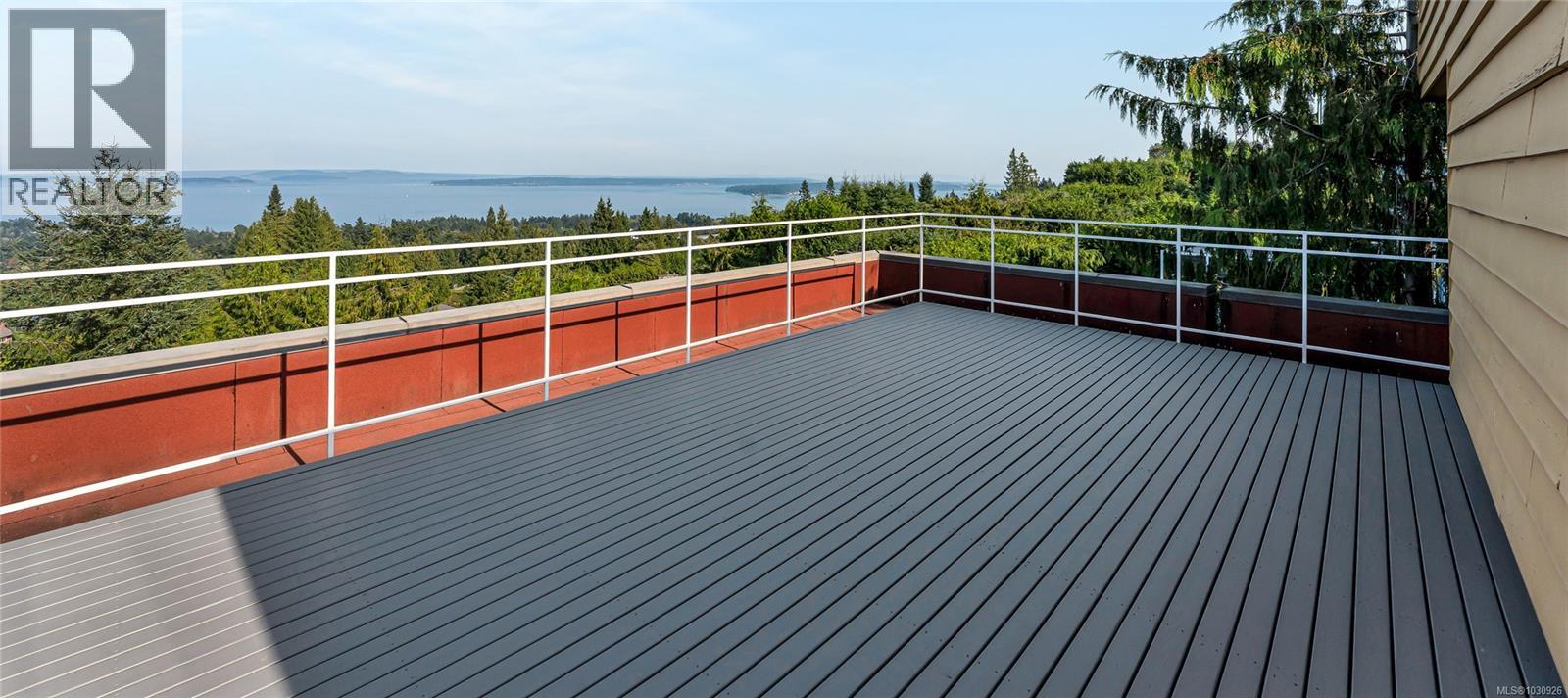 8909 Park Pacific Terr, North Saanich