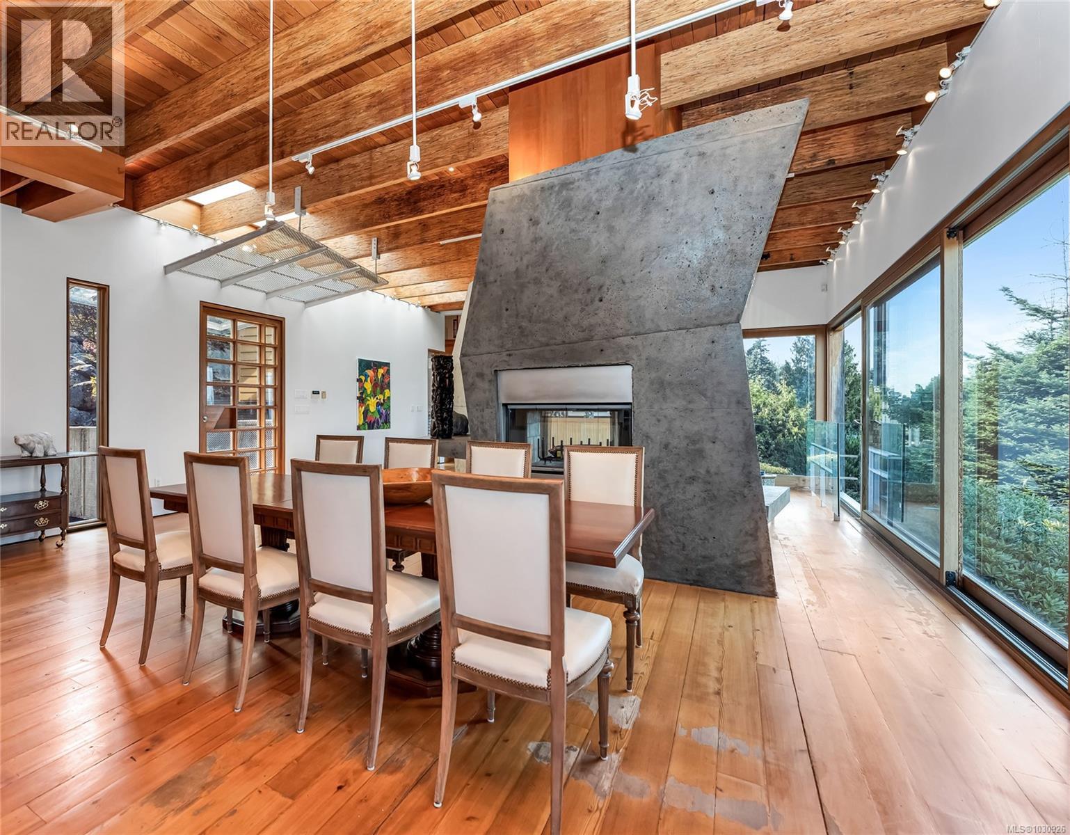 8909 Park Pacific Terr, North Saanich