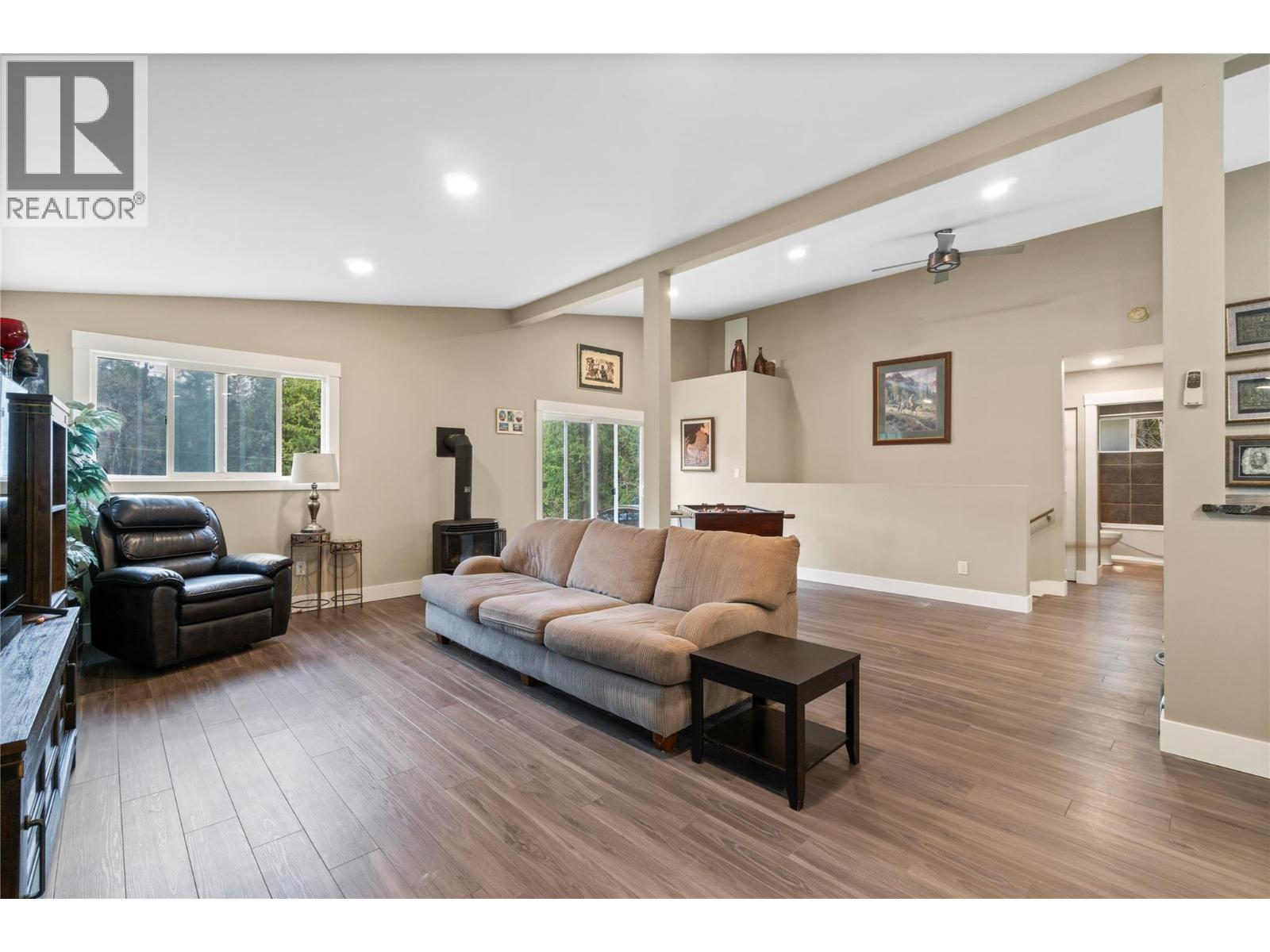 719 Abbington Lane, Tappen