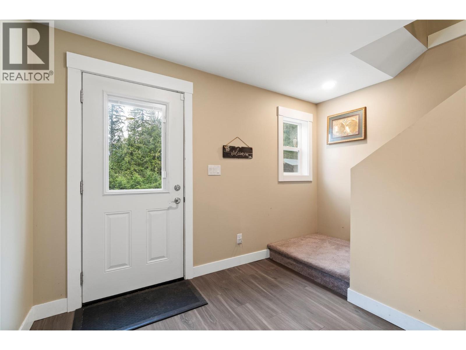 719 Abbington Lane, Tappen