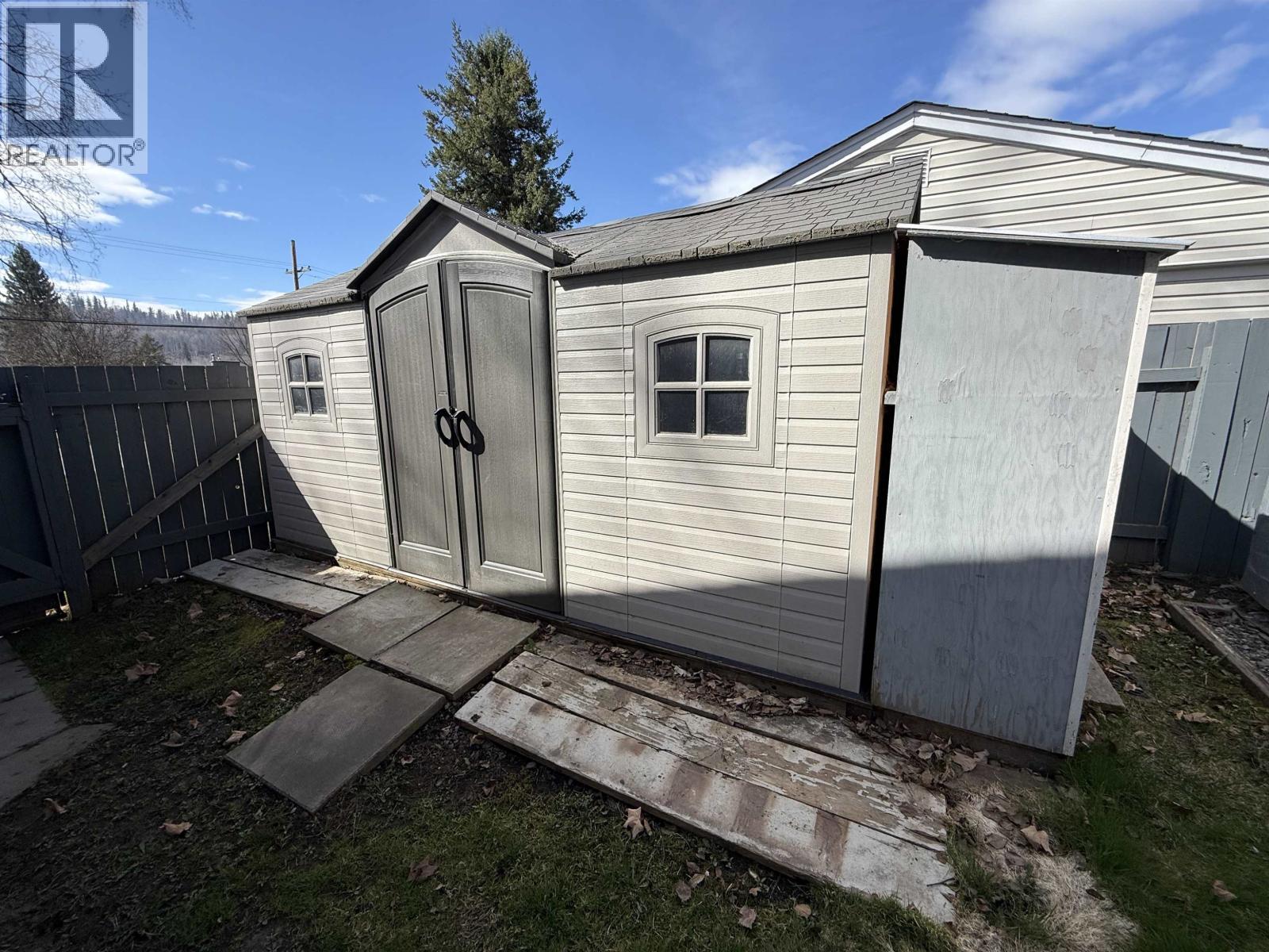 1001 JOHNSTON AVENUE - 34