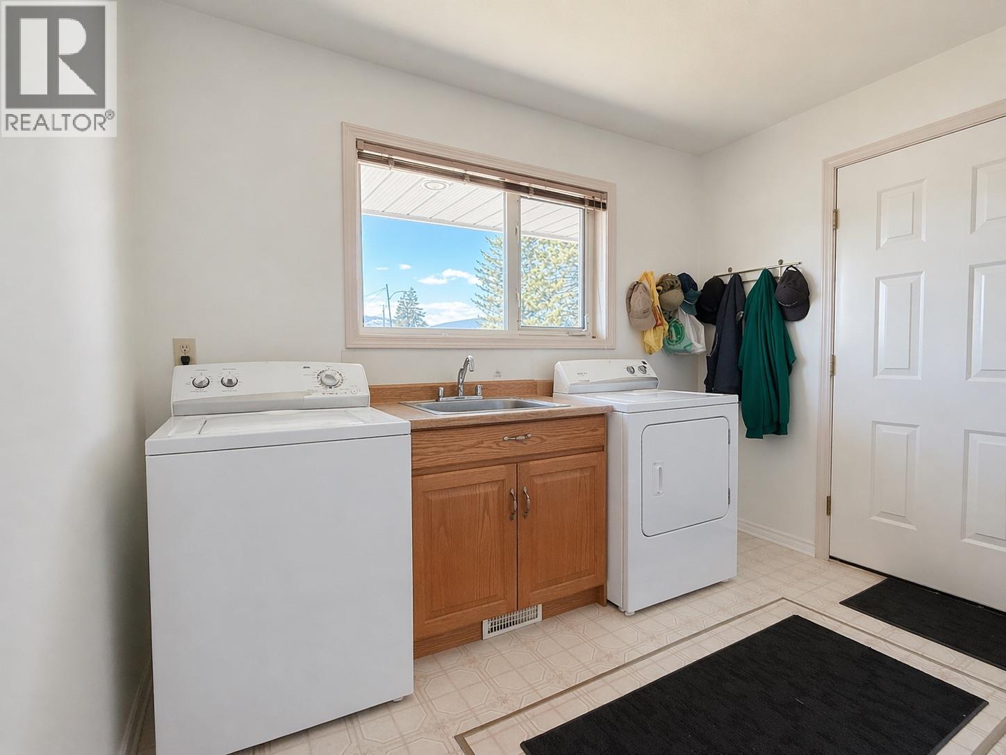 25 WILLOW Crescent, Osoyoos