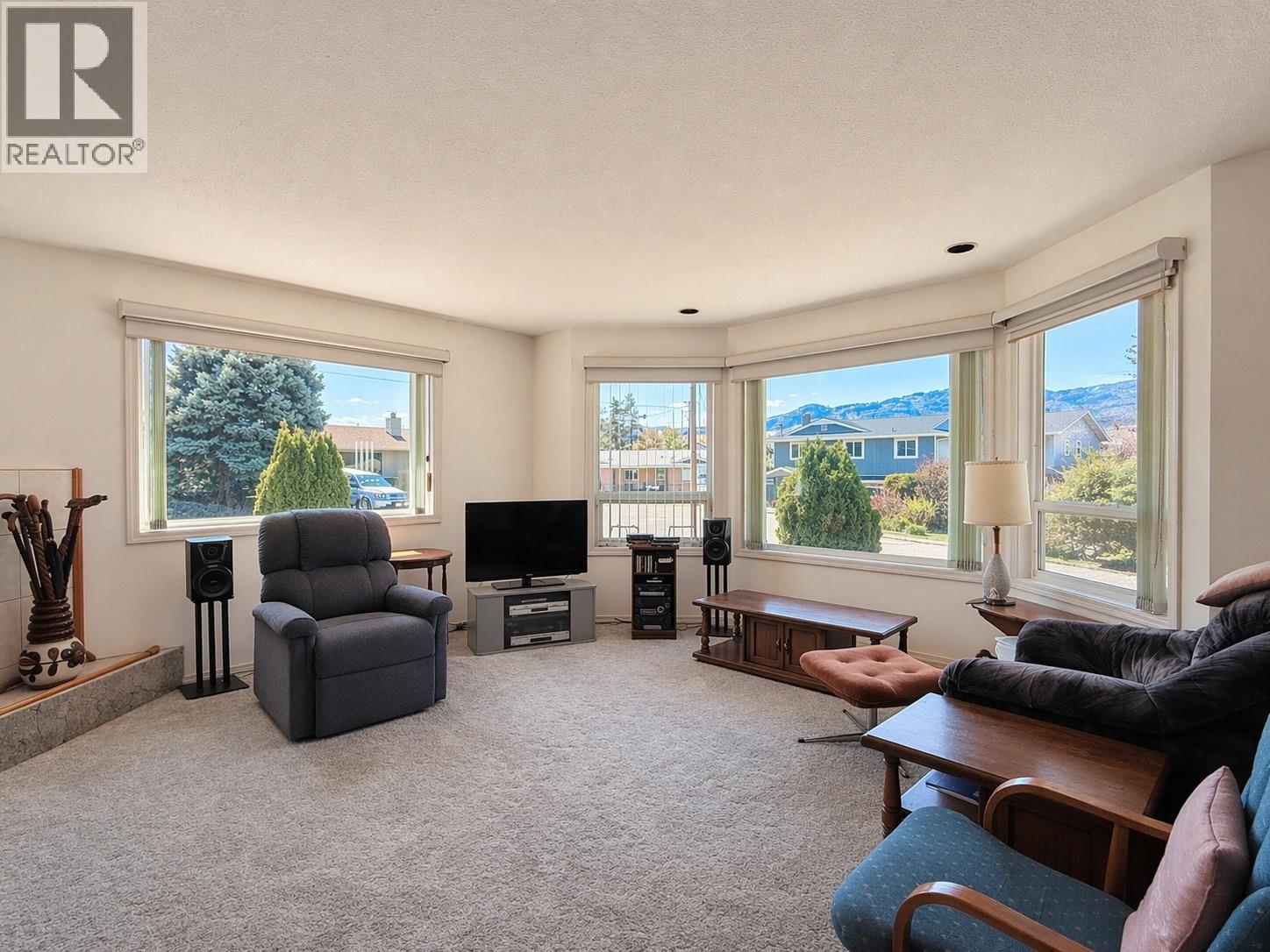 25 WILLOW Crescent, Osoyoos