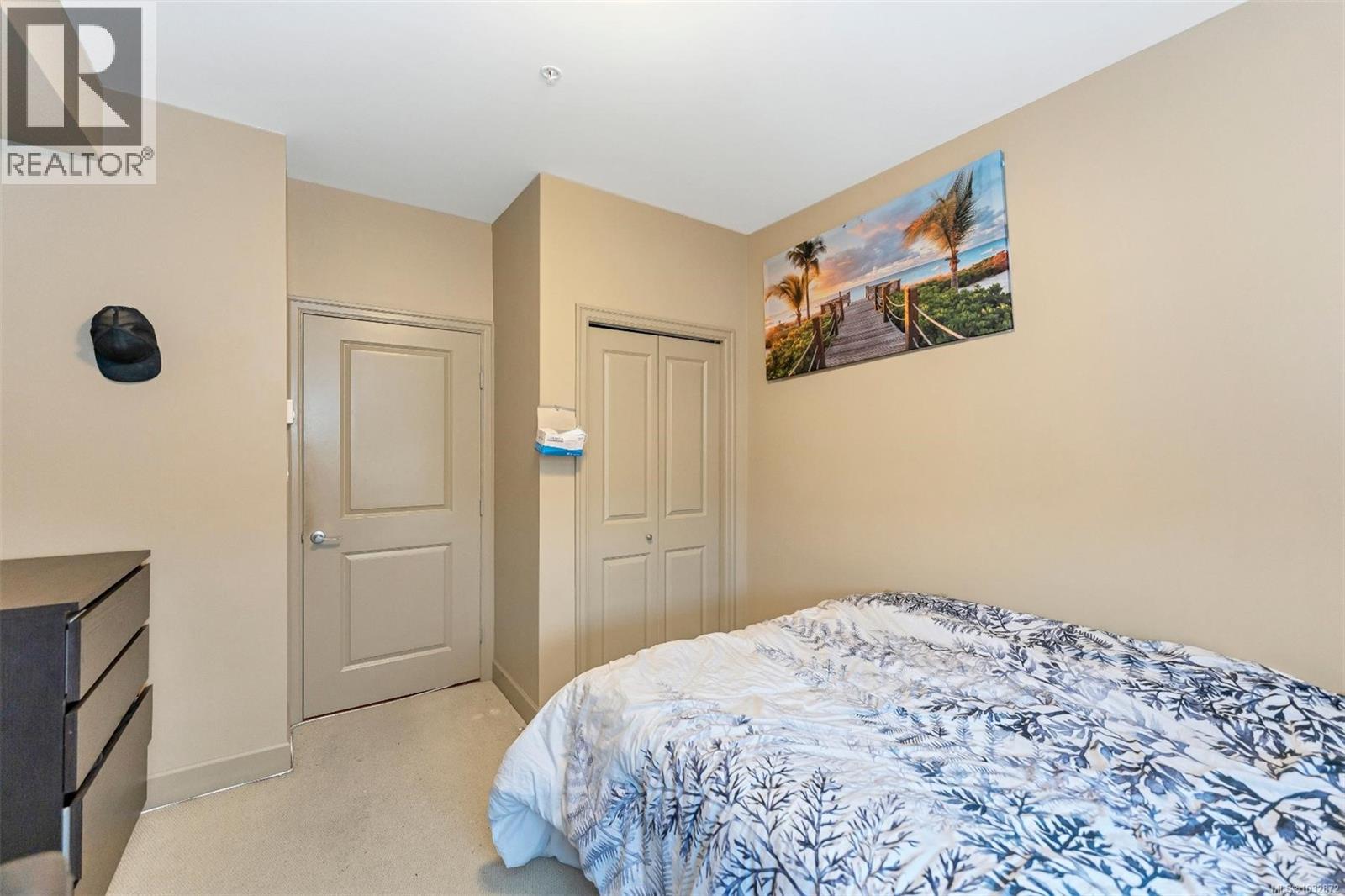 #318 1620 McKenzie Ave - 19