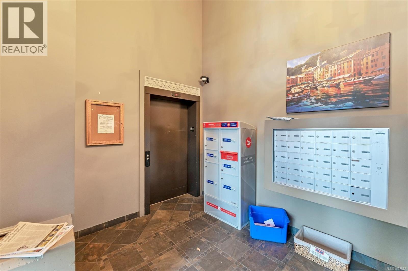 #318 1620 McKenzie Ave - 27