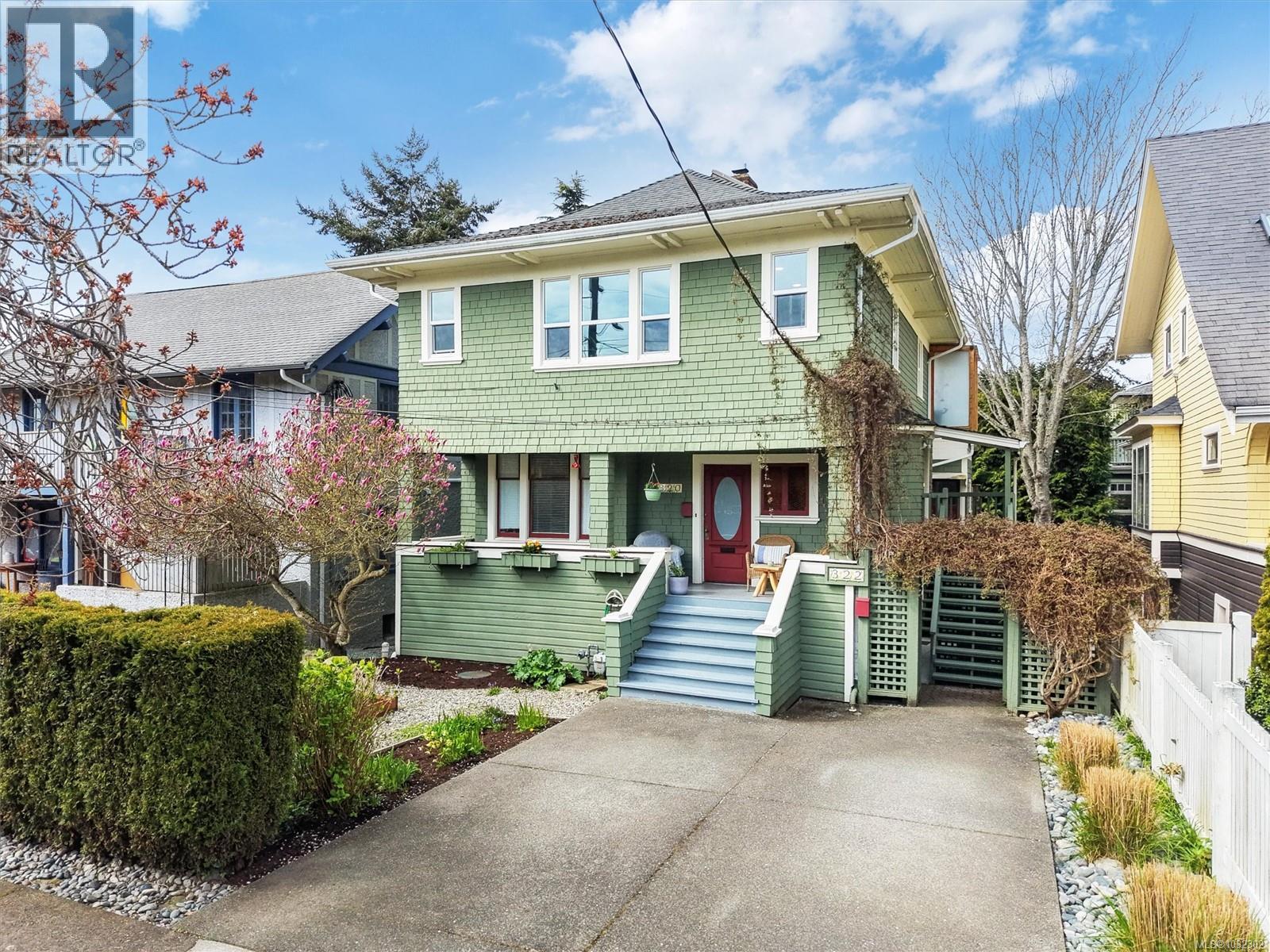 320 Moss St - 2