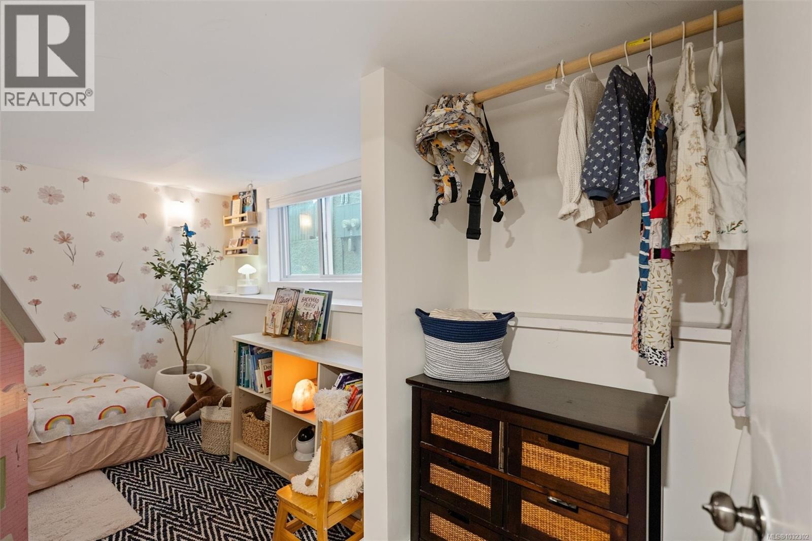  320 Moss Street, Victoria